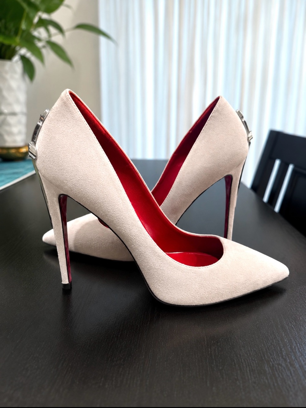 One-of-a-Kind Cesare Paciotti Dagger Heel Pumps. - Picture 2 of 11